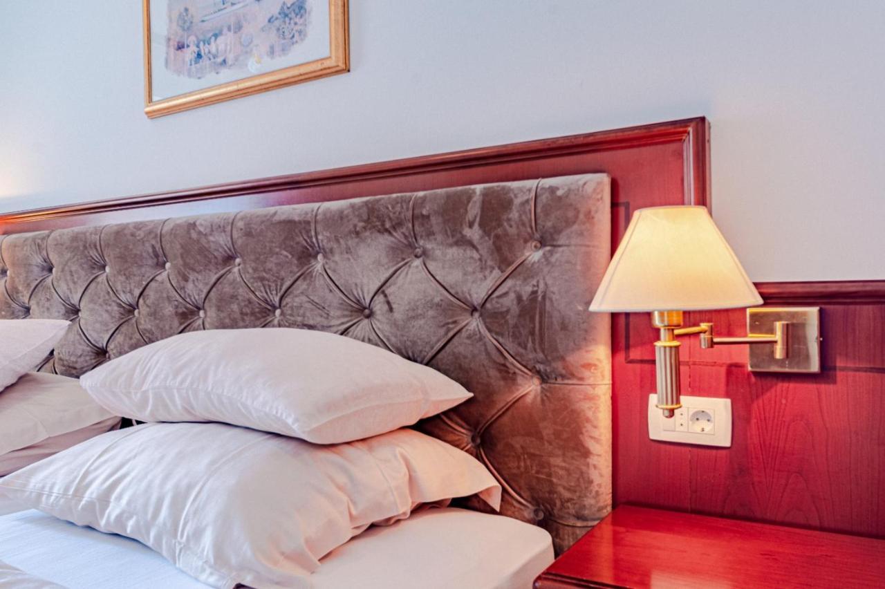 Hotel Dalmacija Vela Luka Dış mekan fotoğraf