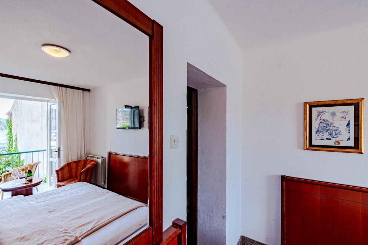 Hotel Dalmacija Vela Luka Dış mekan fotoğraf